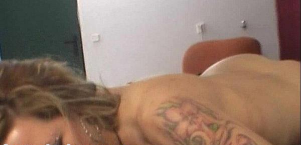  Tattooed sexbomb lapdances for horny guy